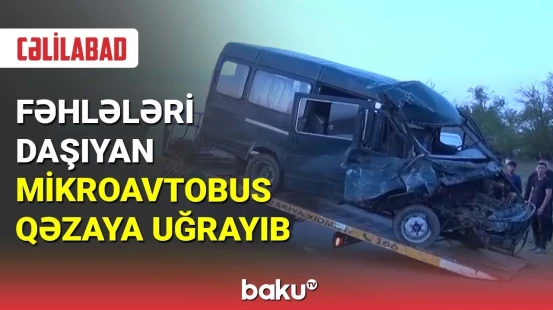 Fəhlələri daşıyan mikroavtobus qəzaya uğrayıb
