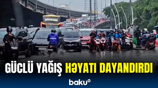 Bu ölkədə güclü yağışlar insanların həyatını alt-üst etdi