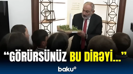 Paşinyan məktəblilərə sərhəd dirəyinin maketini göstərib dedi ki...