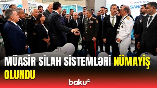 Müdafiə Nazirliyinin rəhbərliyi "ADEX" Beynəlxalq Müdafiə Sərgisinin açılışında