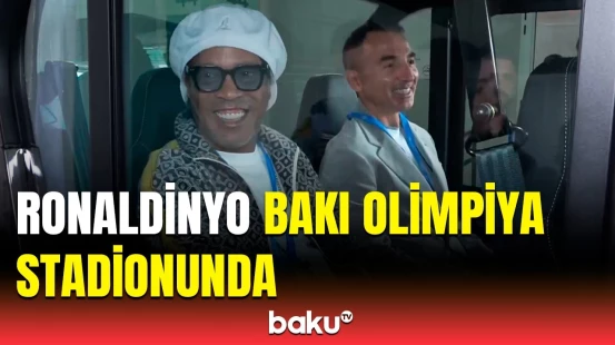 Məşhur futbolçu Ronaldinyo COP29 məkanındakı pavilyonları ziyarət etdi