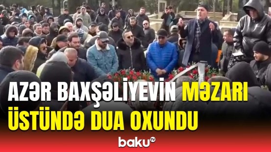 Aktyor Azər Baxşəliyevin məzarı üstündə dua oxundu | Dəfndən görüntülər