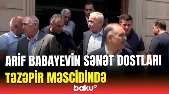 Sənət yoldaşları və yaxınları Arif Babayevlə vidalaşır