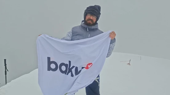 Baku TV-nin əməkdaşı Monblan zirvəsinə qalxdı