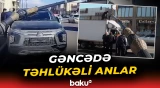Gəncədə işıq dirəyi 2 avtomobilin üzərinə aşdı