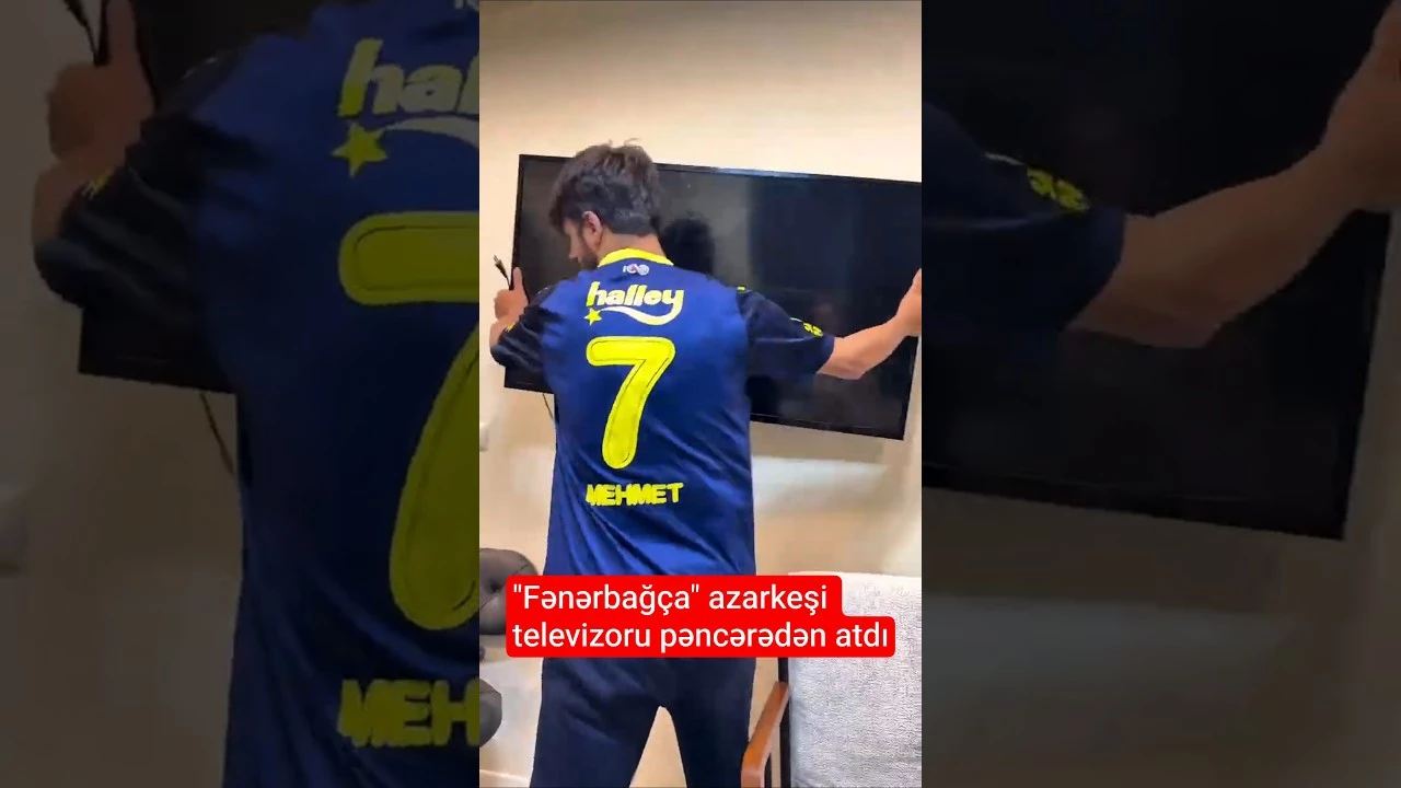 "Fənərbağça" azarkeşləri məğlubiyyətdən sonra qəzəbləndilər - Baku TV