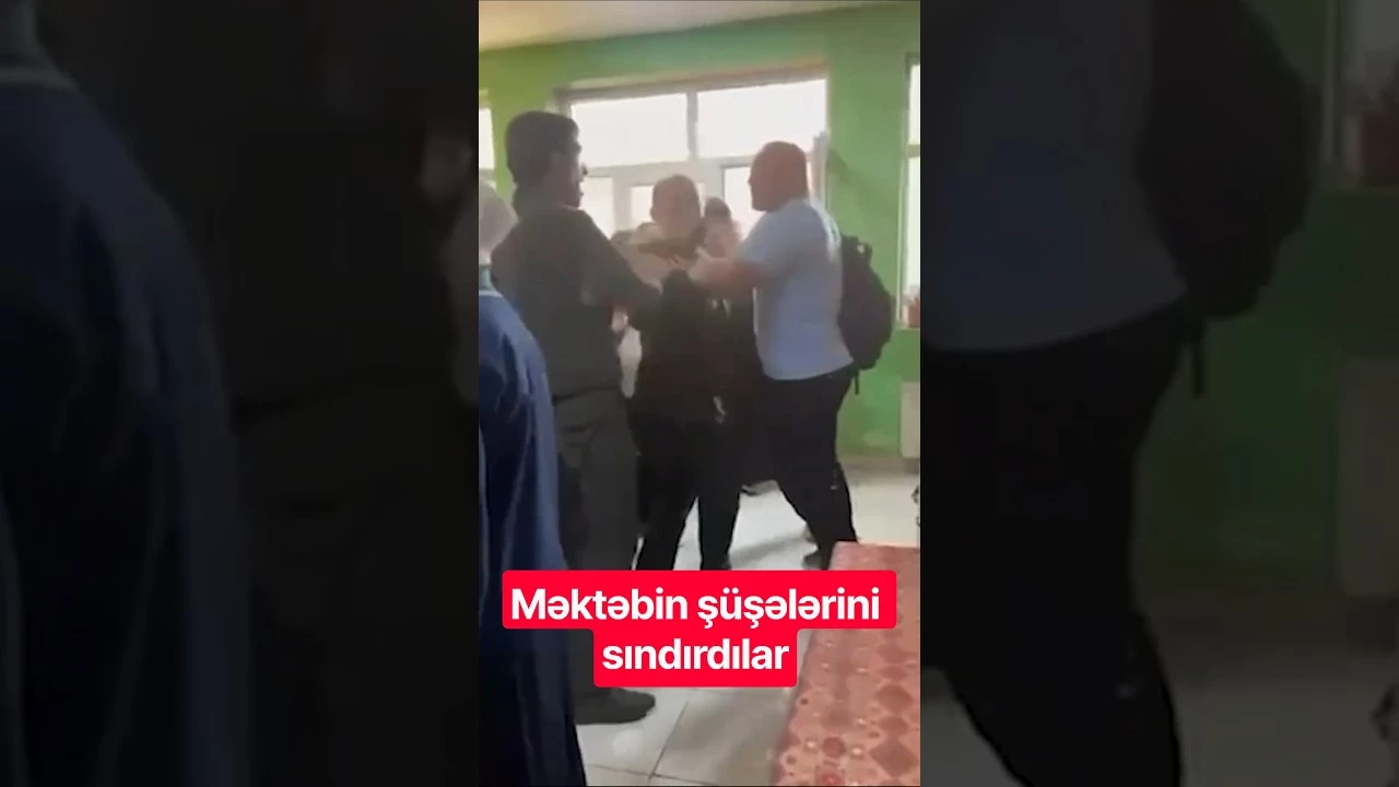 Məktəbin şüşələrini sındırdılar - Baku TV