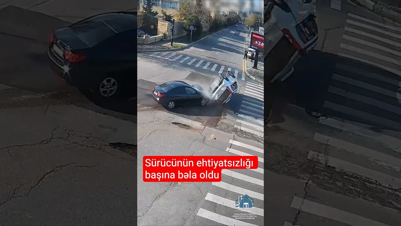 Qırmızı işıqda keçən sürücü qəzaya səbəb oldu - Baku TV